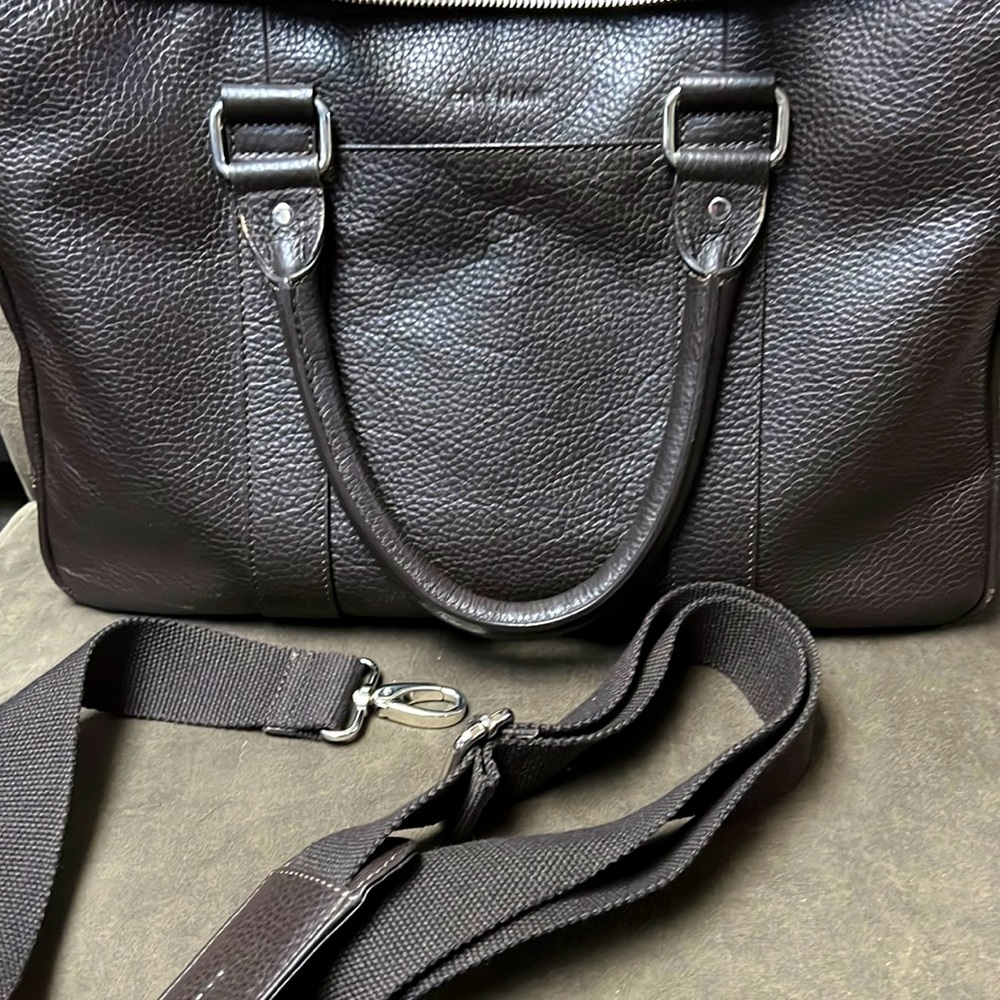 EUC Cole Haan Messanger Briefcase Bag chocolate Brown Pebbled Leather with Strap